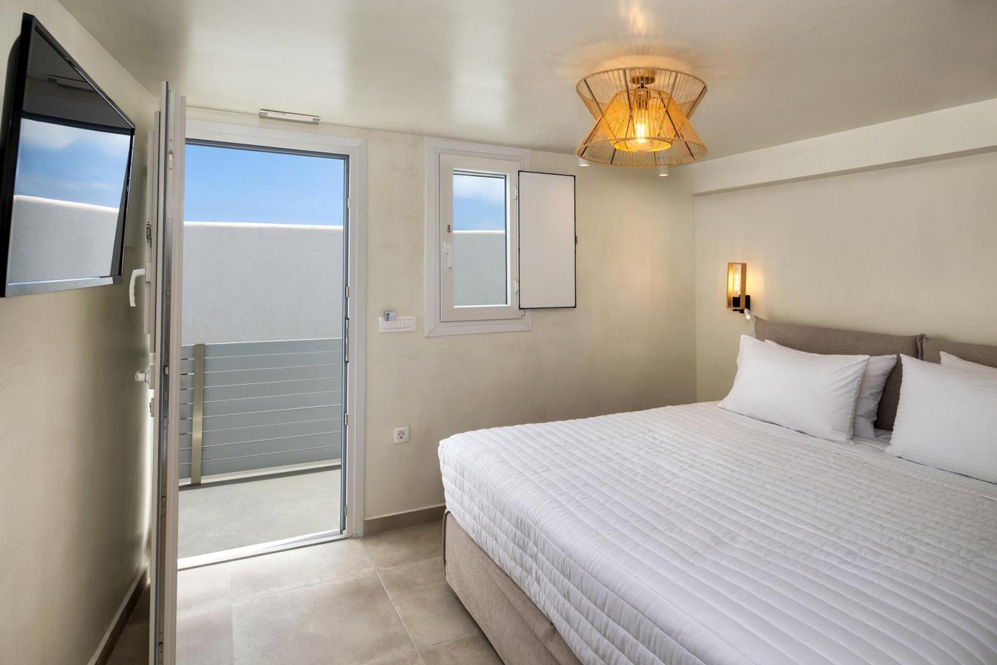 Hillside Elegance Suites Fira  Extérieur photo
